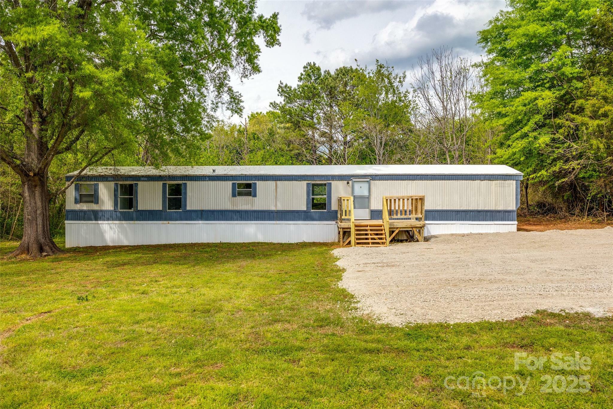 Property Photo: 164 Daves Road SC 29745