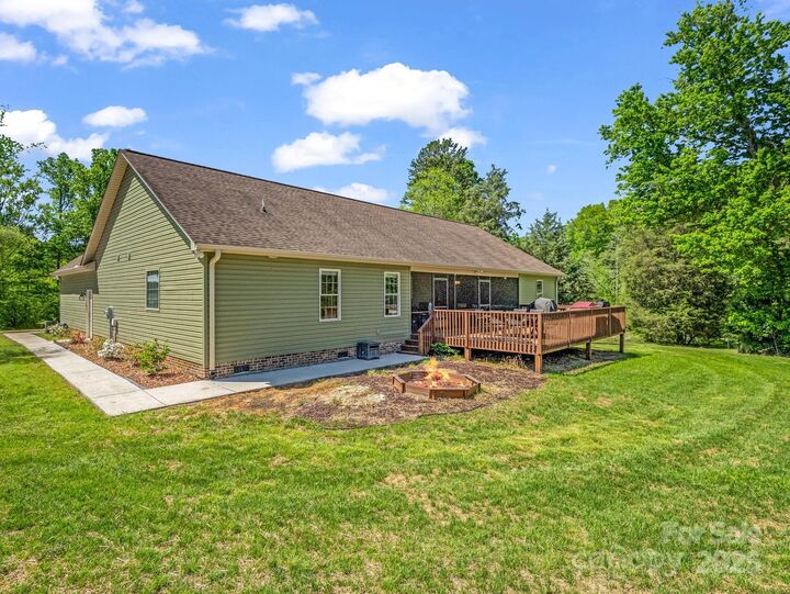 Property Photo: 575 Hill Road NC 28092