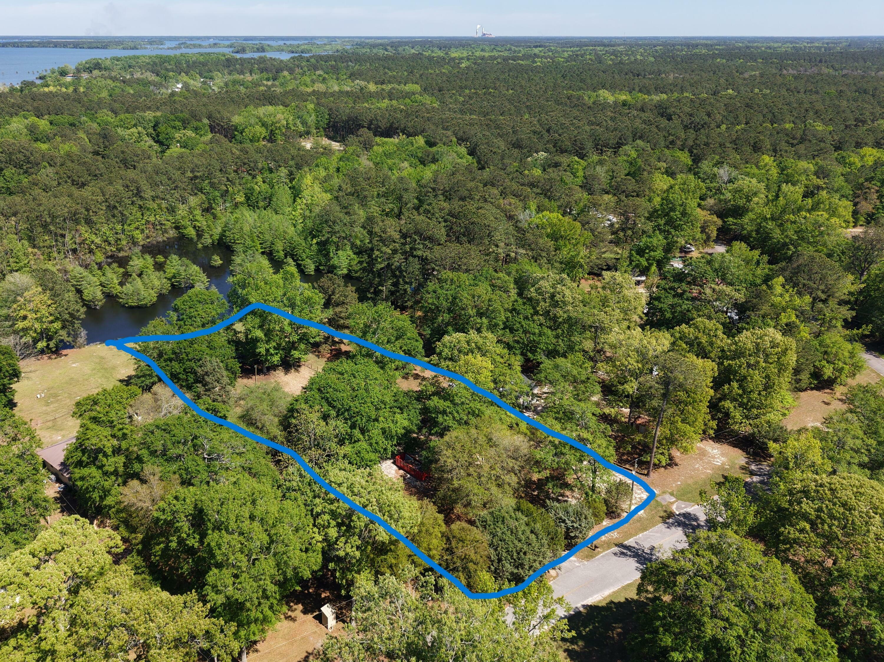 Property Photo: 116 Huger Street SC 29048