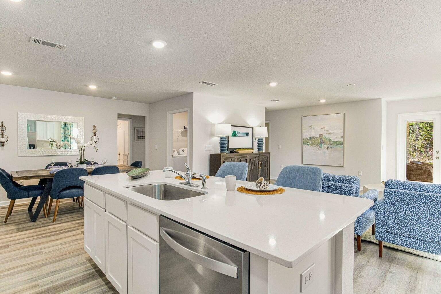 Property Photo: 5417 Torchwood Drive FL 32531