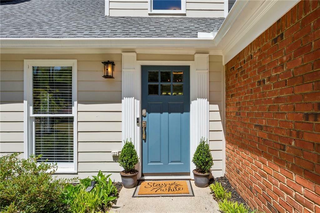 Property Photo: 550 Ambergate Court GA 30076