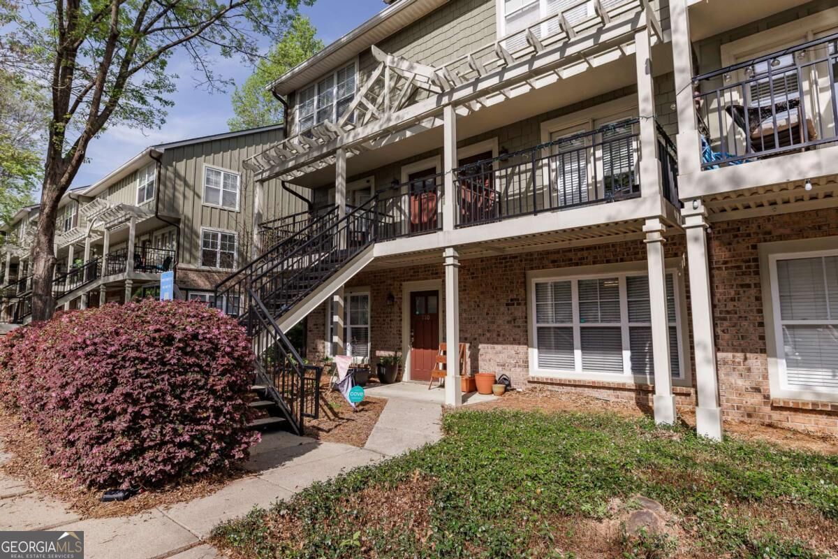 Property Photo:  660 Barnett Shoals Road 110  GA 30605 