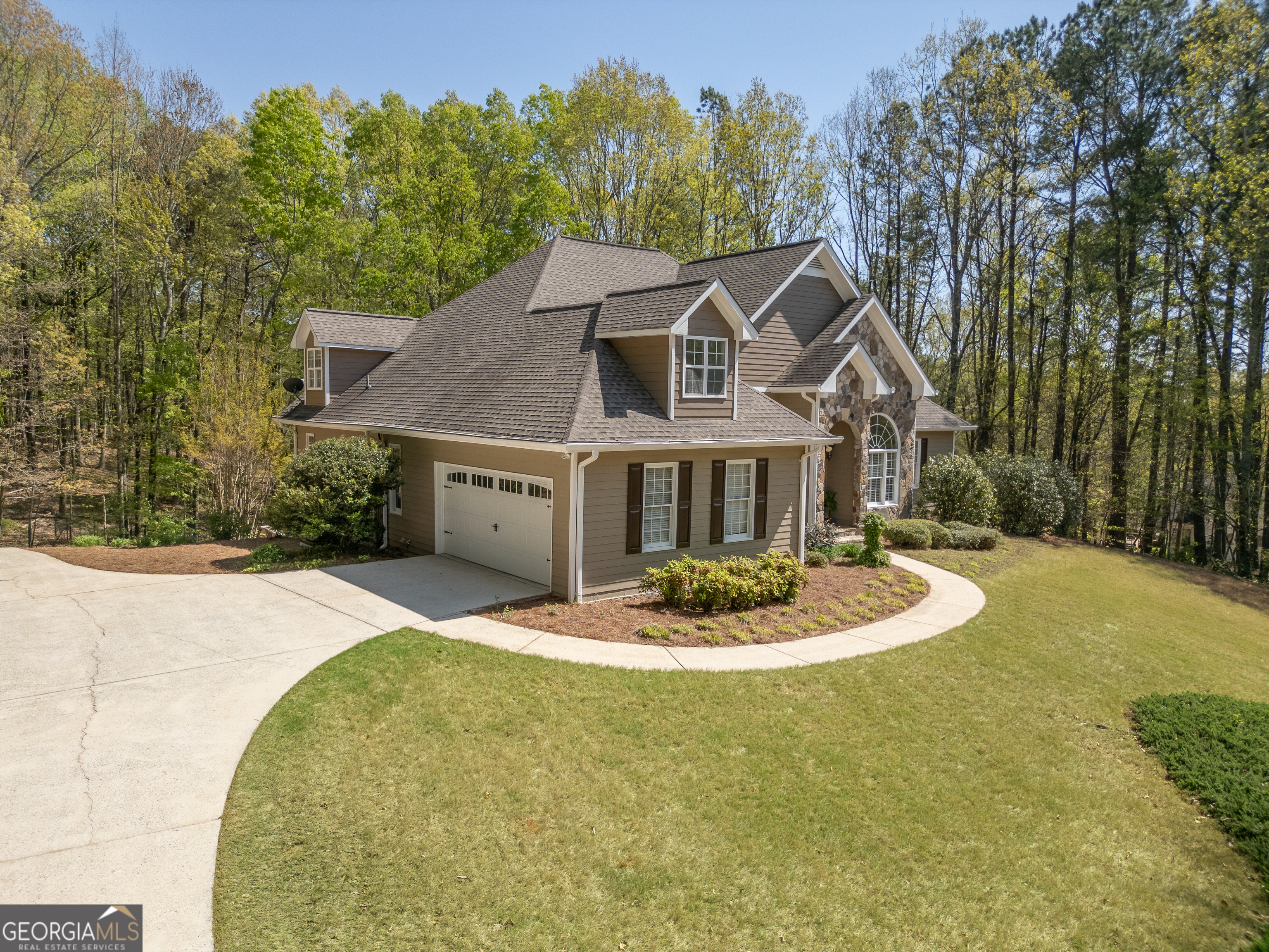 Property Photo: 722 Plum Lane GA 30523