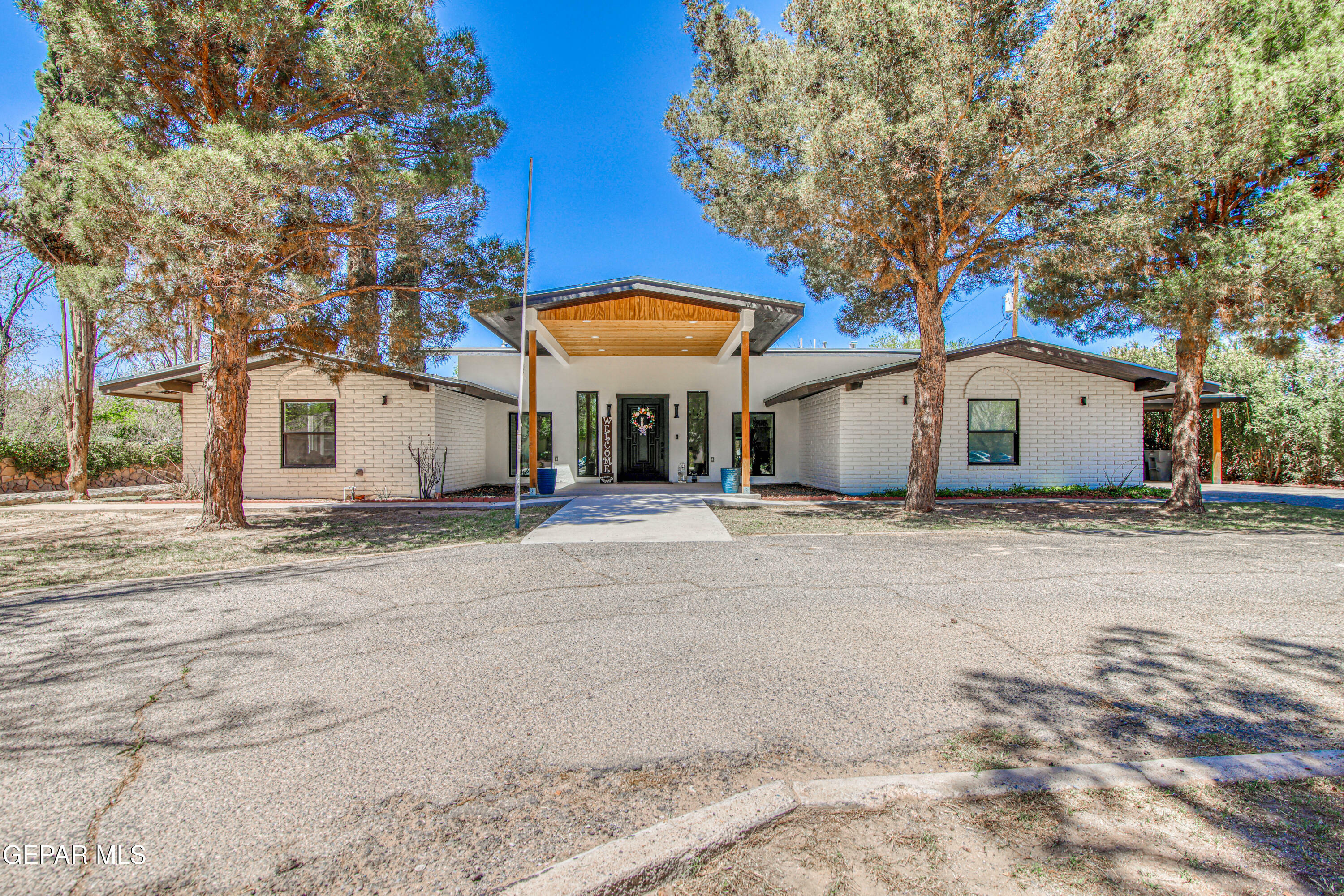 411 Lombardy Avenue  El Paso TX 79922 photo