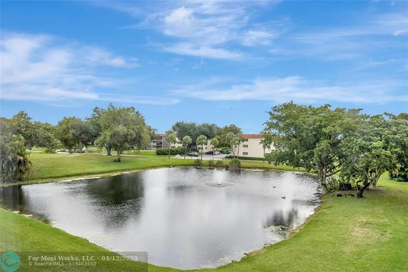 Property Photo: 800 S Hollybrook Dr 302 FL 33025