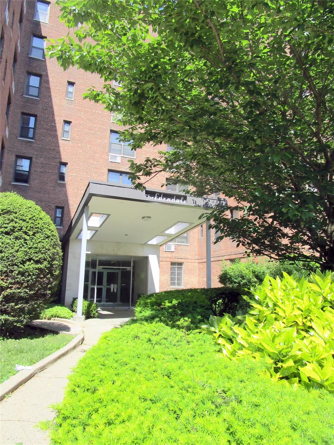 Property Photo: 123 Valentine Lane 5B NY 10705