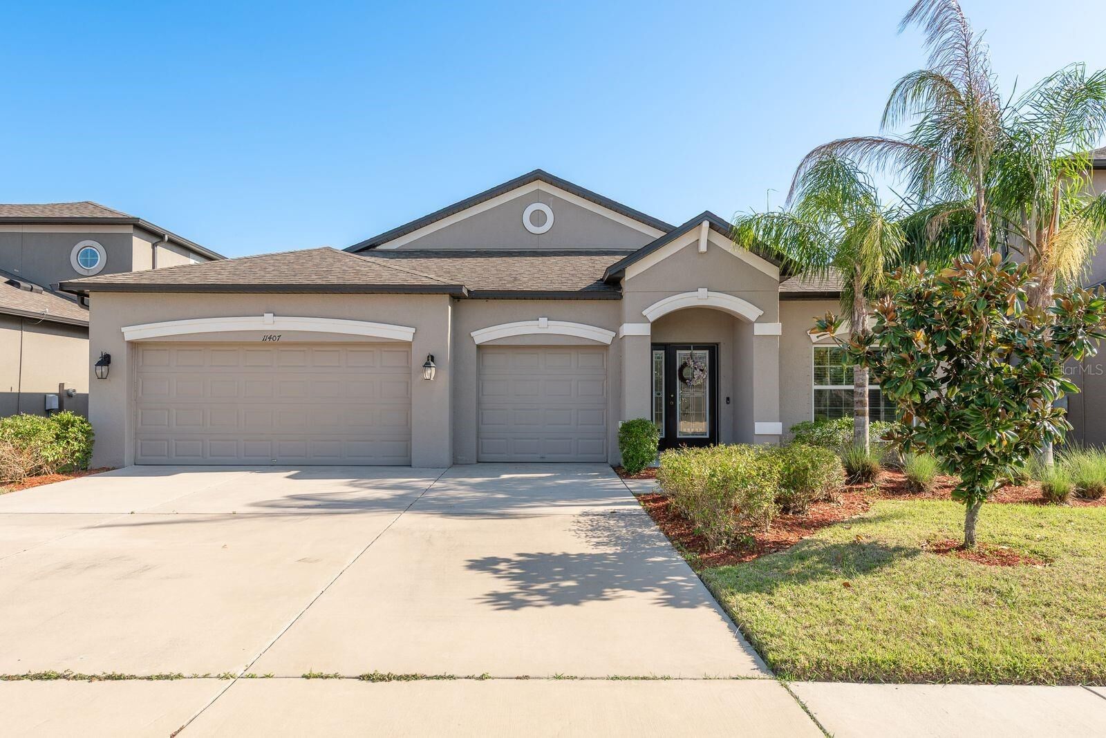 Property Photo: 11407 Acacia Grove Lane FL 33579
