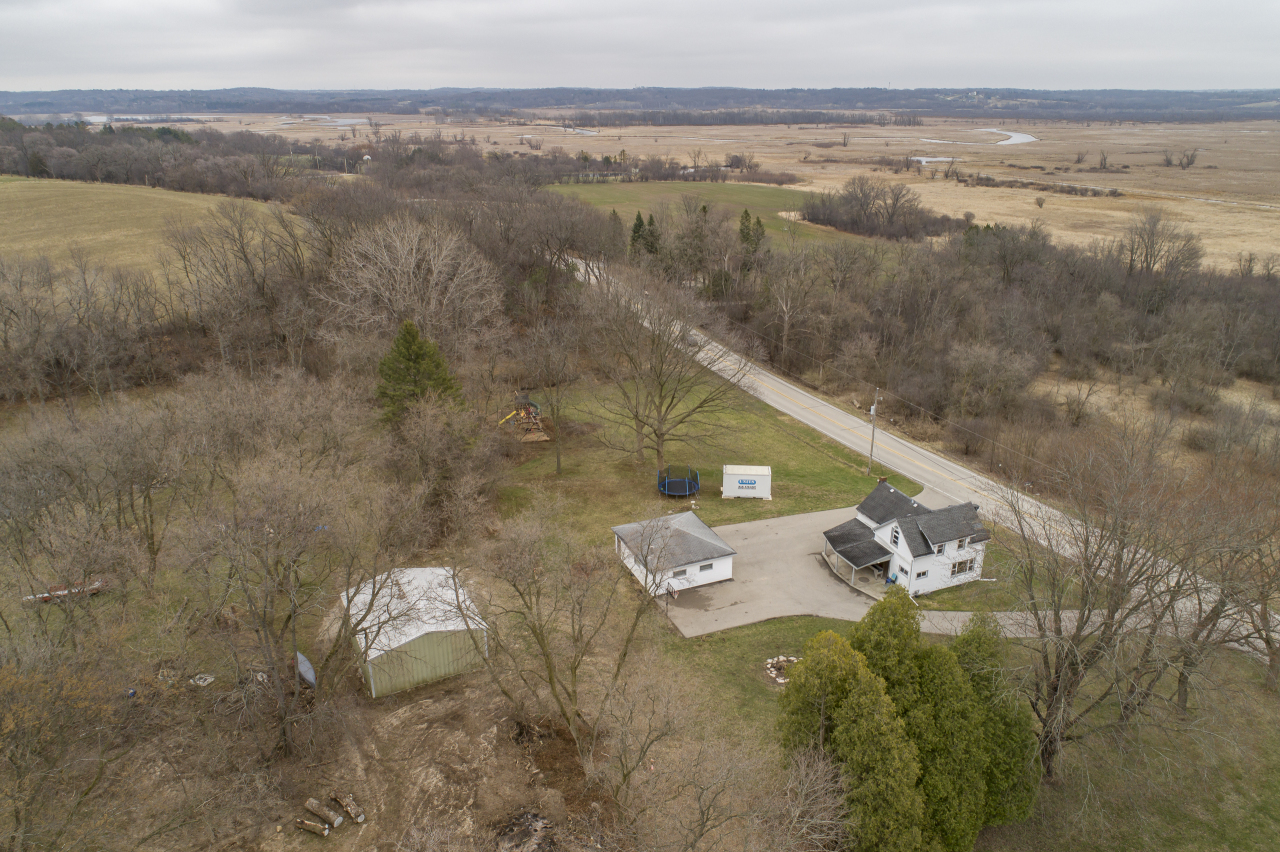 Property Photo: S66w28320 River Rd WI 53189