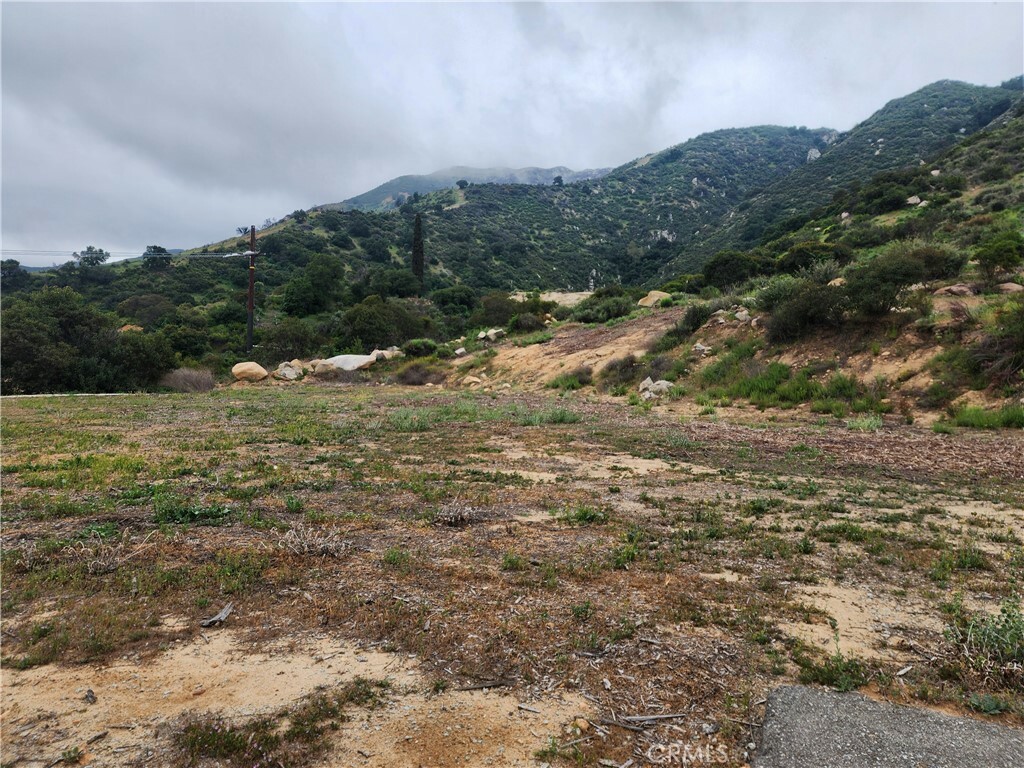 Property Photo:  30 Lakeview  CA 92530 