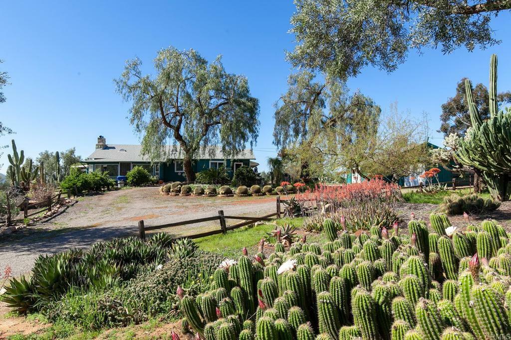 Property Photo: 1245 Alpine Oaks Dr CA 91901