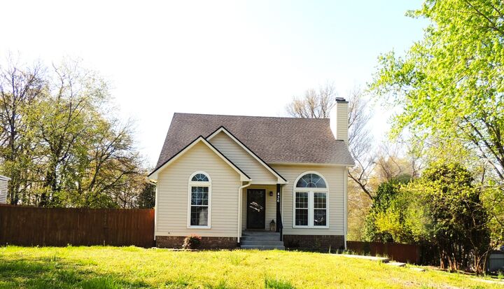 Property Photo: 436 Bluff Dr TN 37043