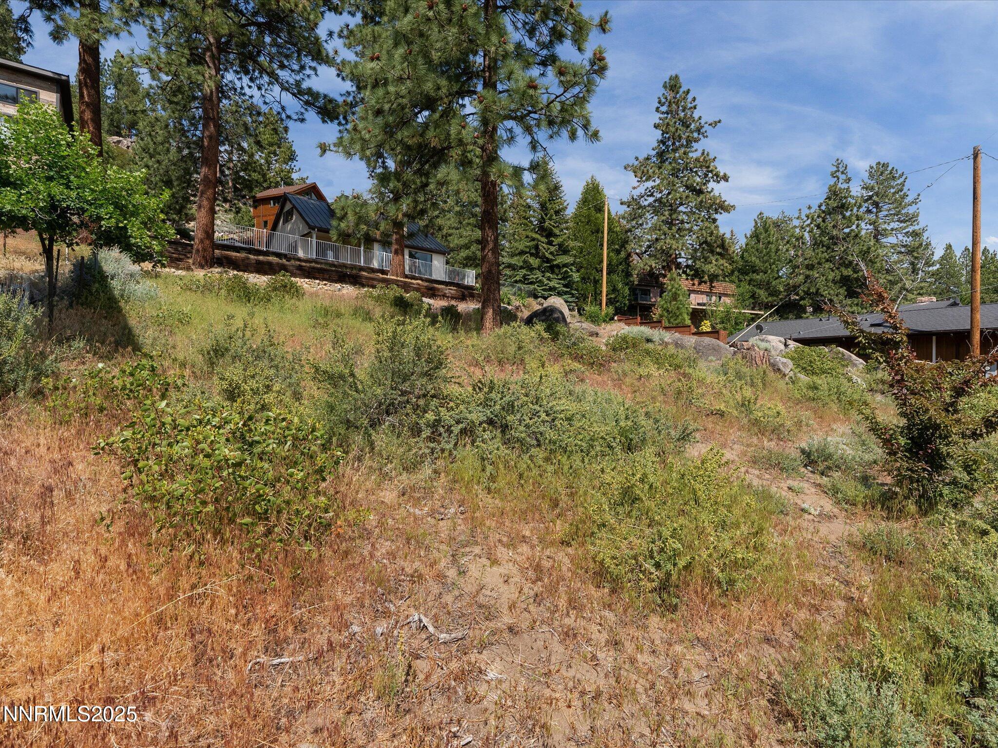 Property Photo: 621 Lakeview Drive NV 89448
