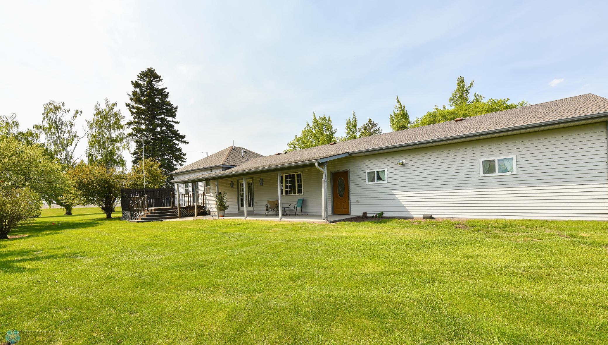 Property Photo: 3562 106 Avenue SE ND 58480