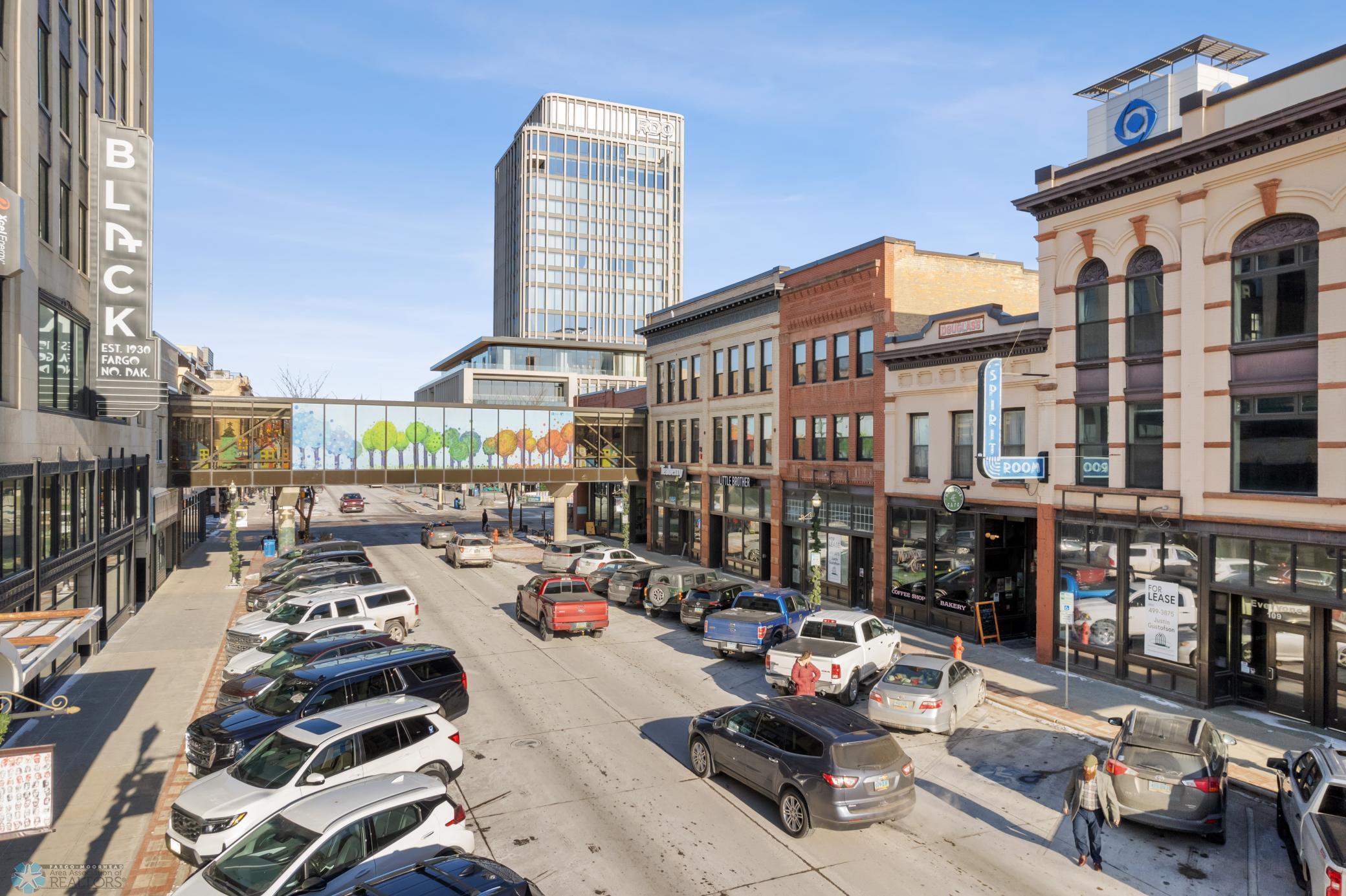 Property Photo: 117 Broadway N 302 ND 58102