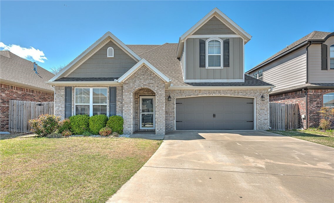 Property Photo: 1514 Park Street AR 72745