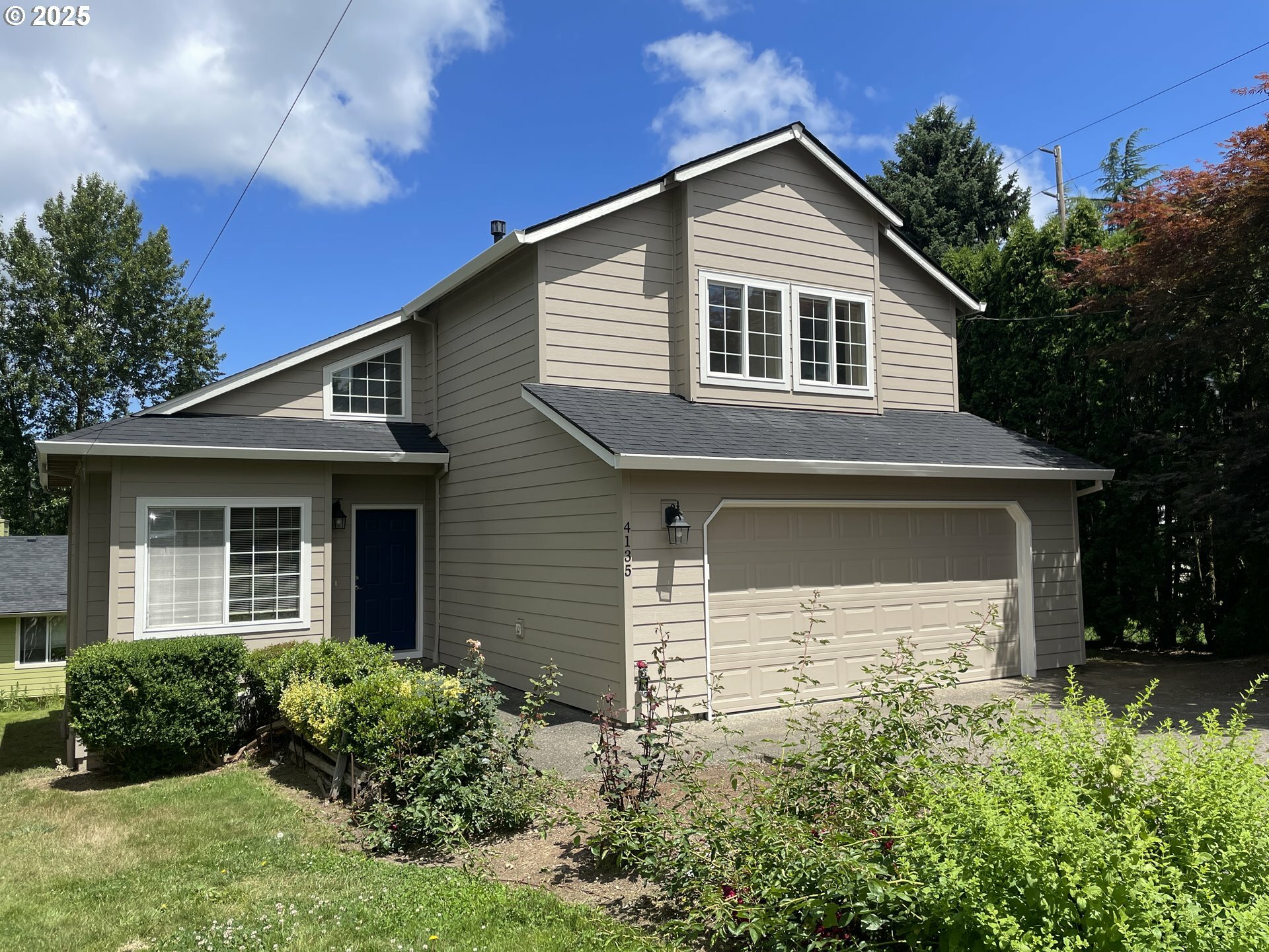 Property Photo: 4135 SW Brugger St OR 97219
