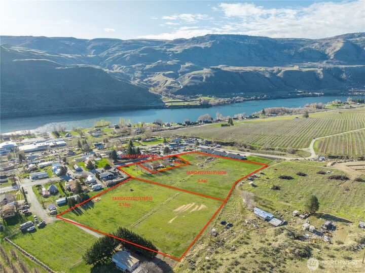Property Photo:  123  Chelan Falls  WA 98817 