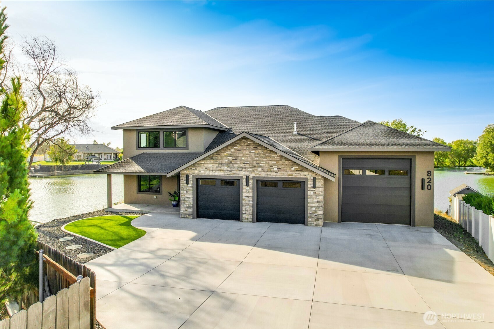 820 S  Camas Place  Moses Lake WA 98837 photo