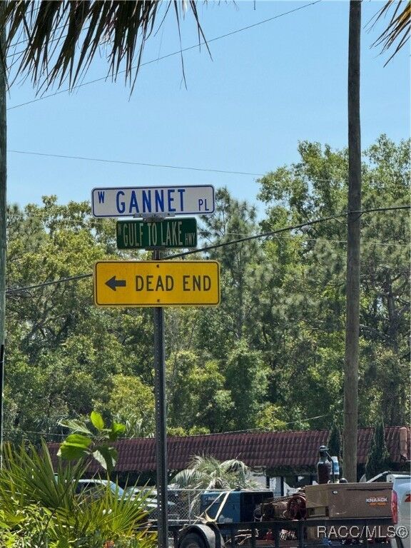 Property Photo: 6661 W Gannet Place FL 34429