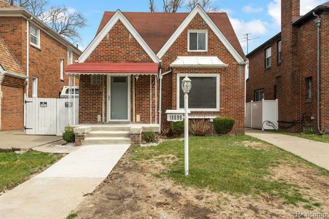 Property Photo: 18696 Cherrylawn Street MI 48221