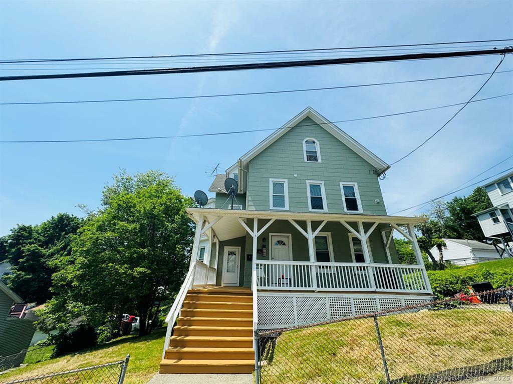Property Photo: 7 Rockwood Avenue CT 06401
