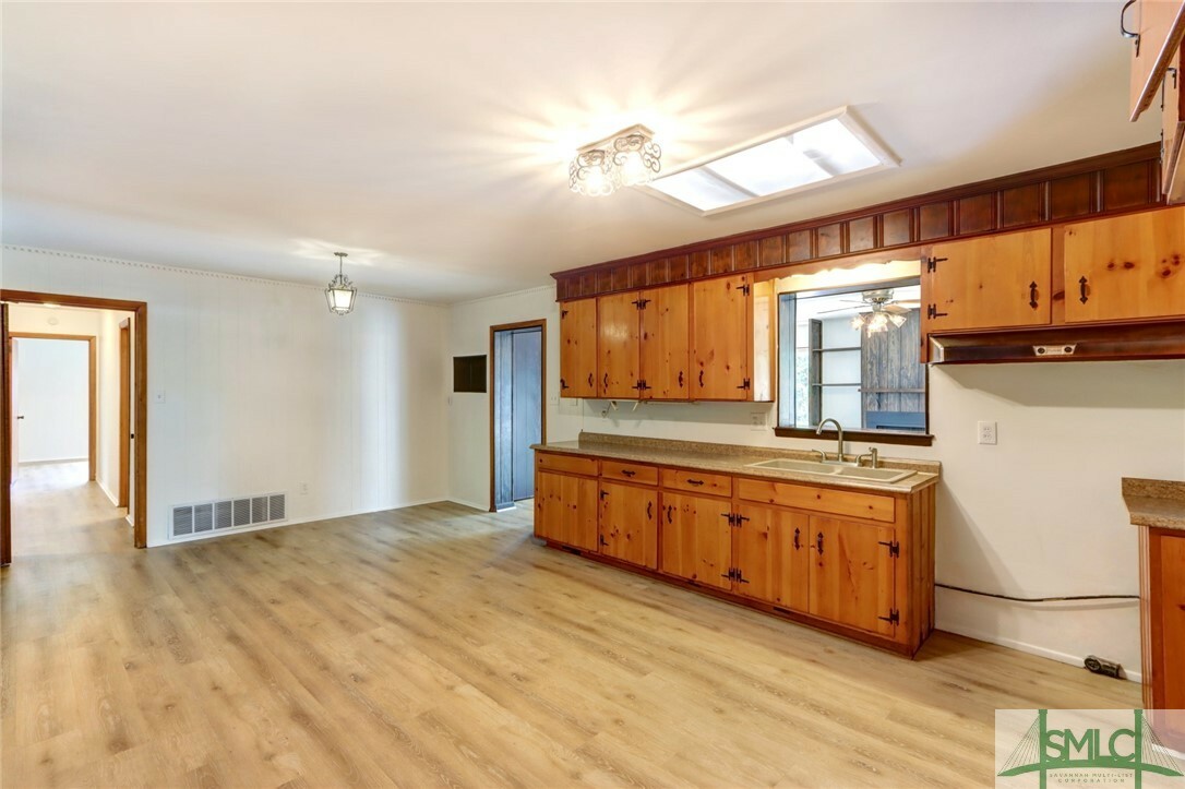 Property Photo: 12445 Deerfield Road GA 31419