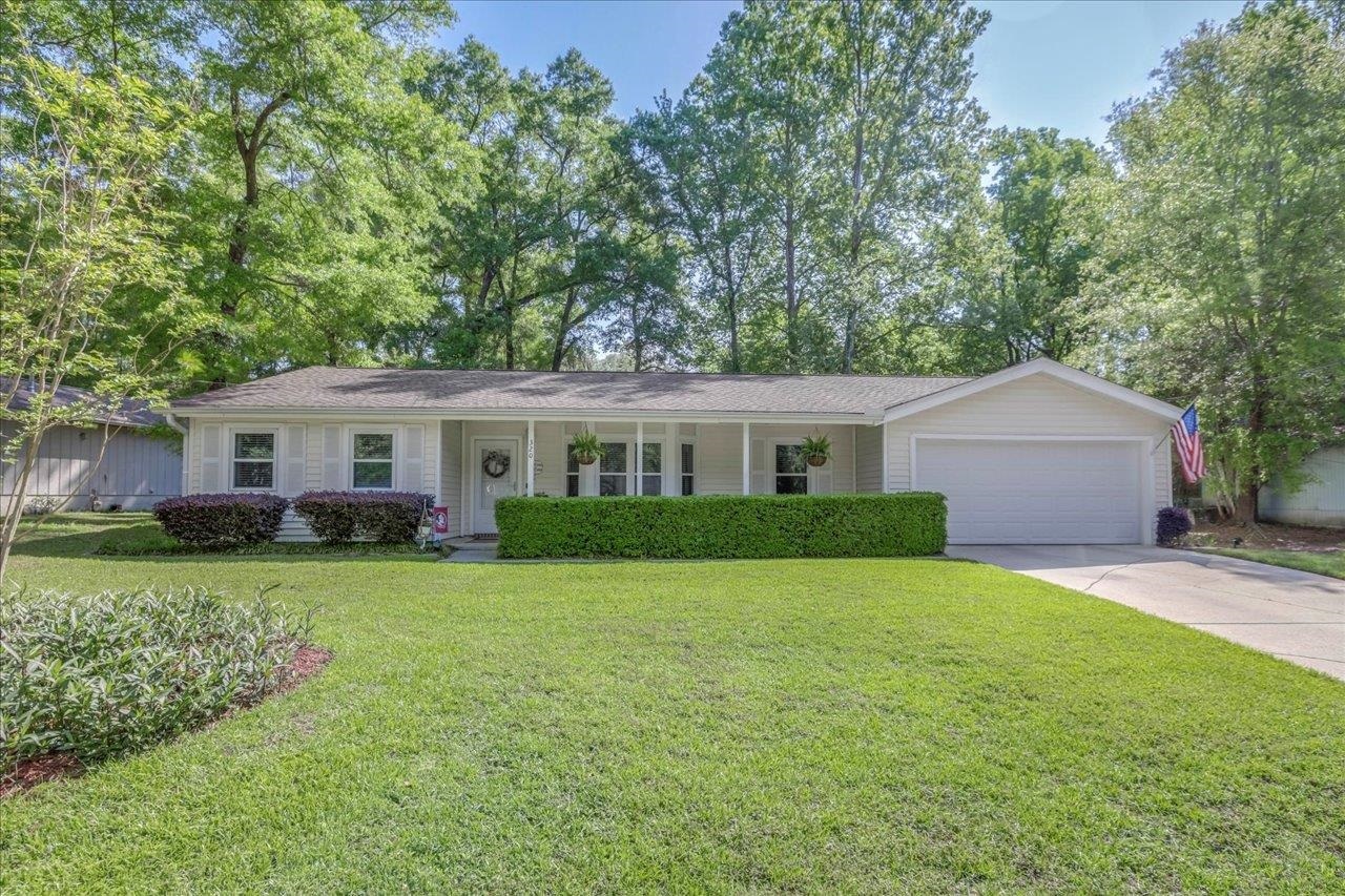 Property Photo: 320 Skate Drive FL 32312
