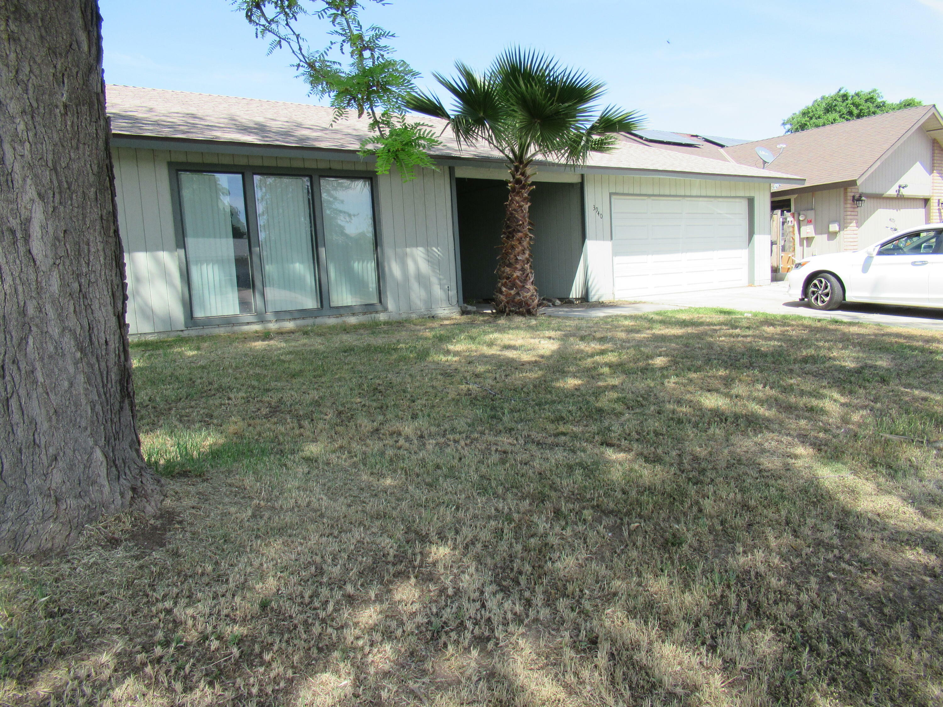 3940 W Whitendale Avenue  Visalia CA 93277 photo