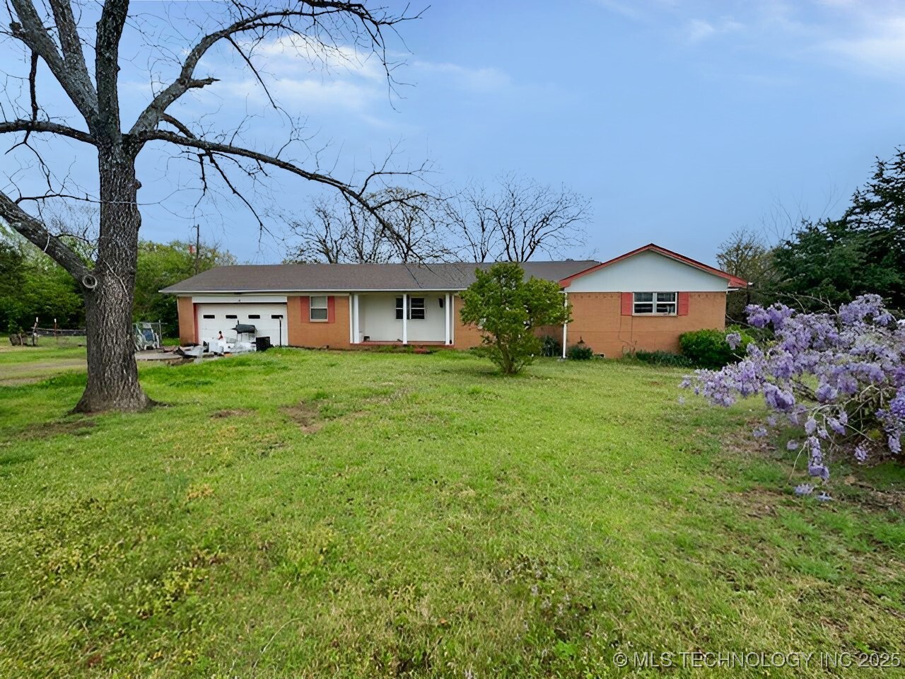 Property Photo: 102749 S 4629 Road OK 74955