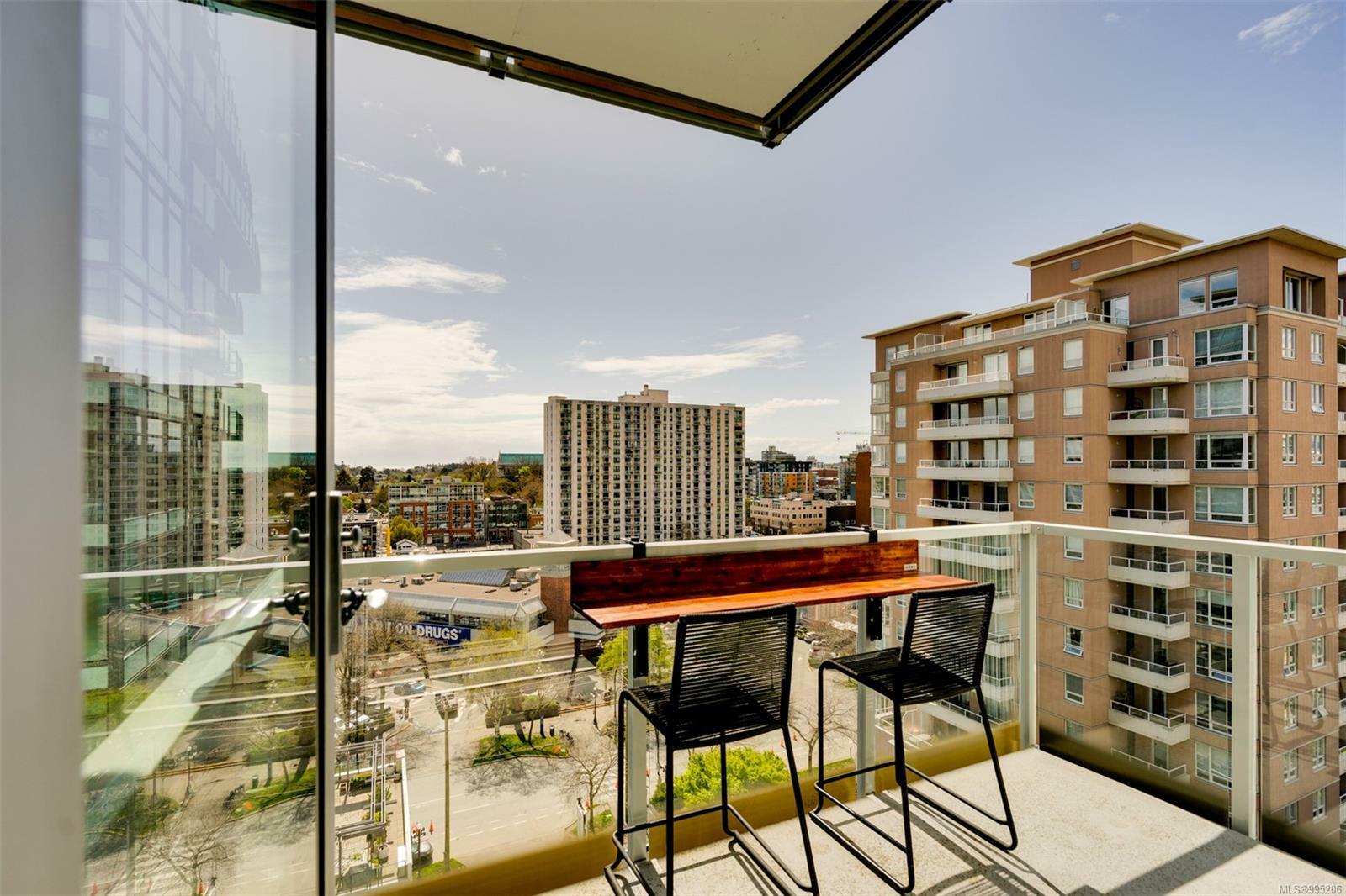 Property Photo: 989 Johnson St 1001 BC V8V 0E3