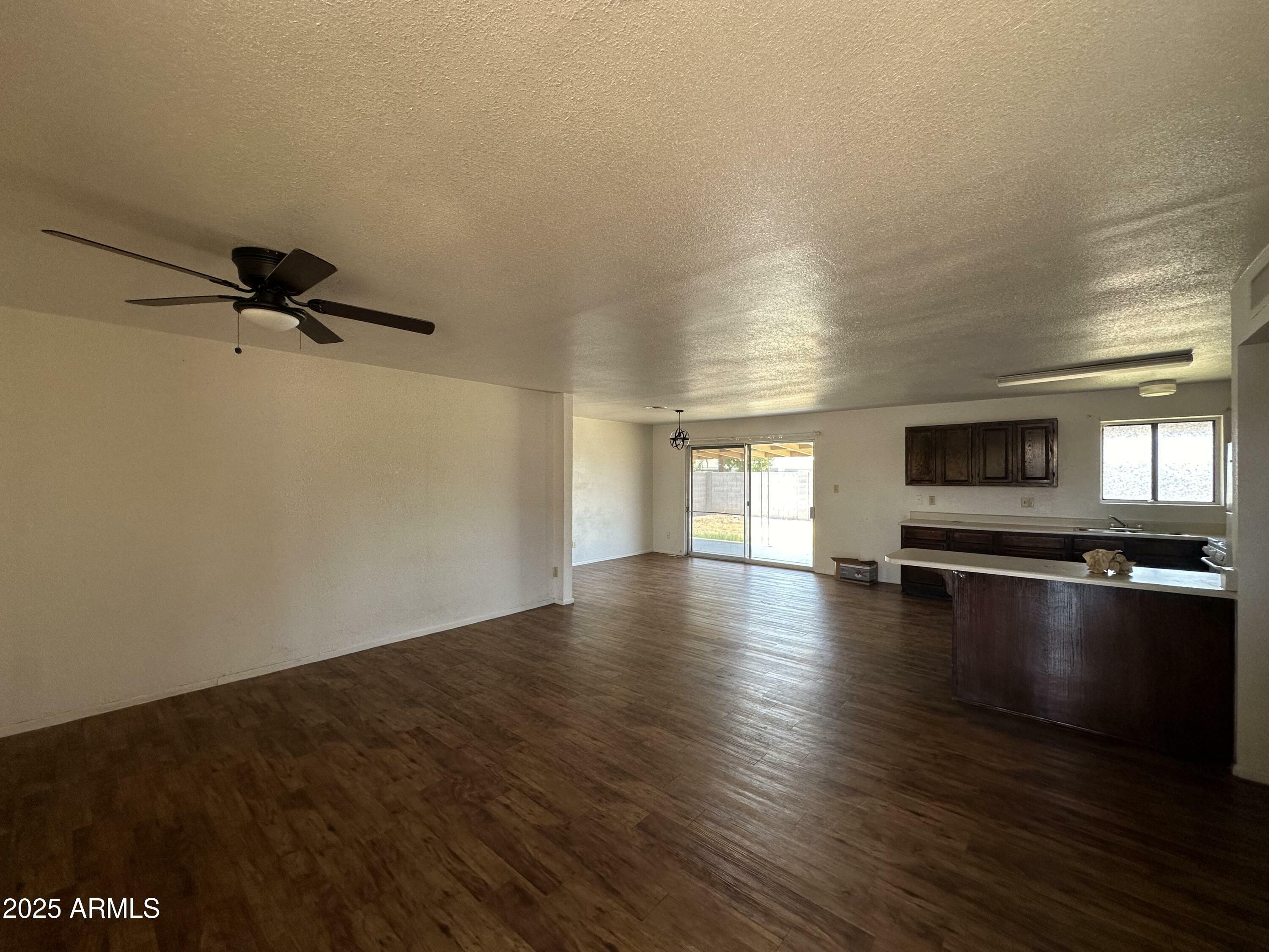 Property Photo: 8944 N 17th Lane AZ 85021