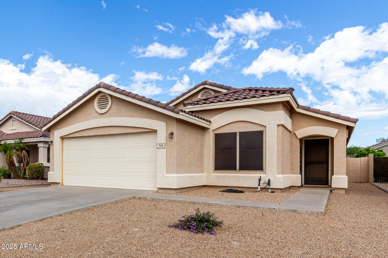 Property Photo:  900 E Saratoga Street  AZ 85296 