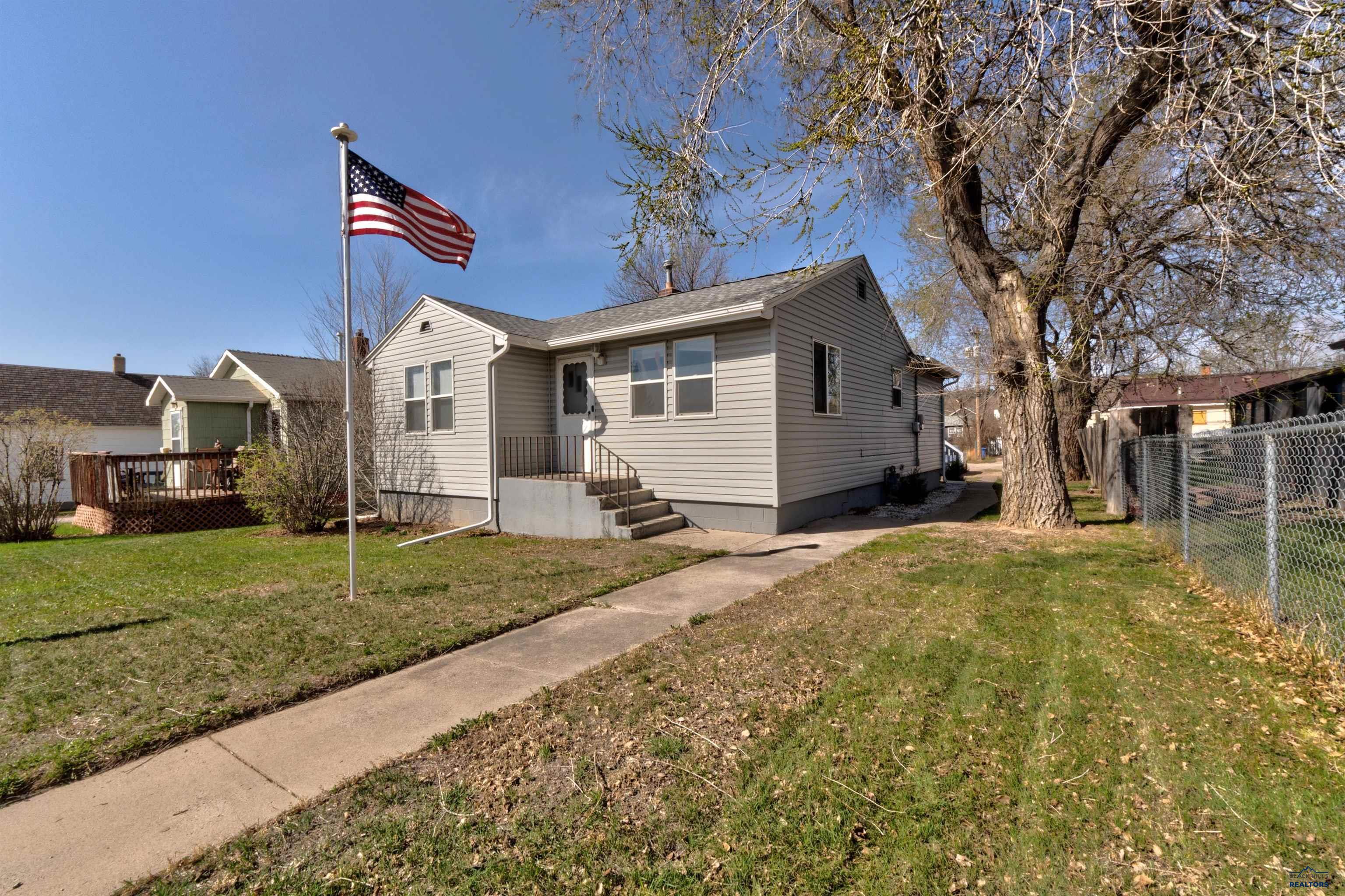 Property Photo: 1021 Haines Ave SD 57701