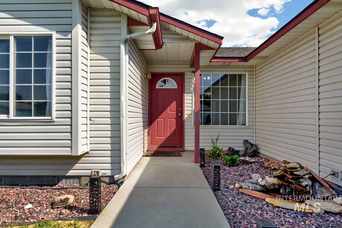 Property Photo:  710 W Gina  ID 83634 