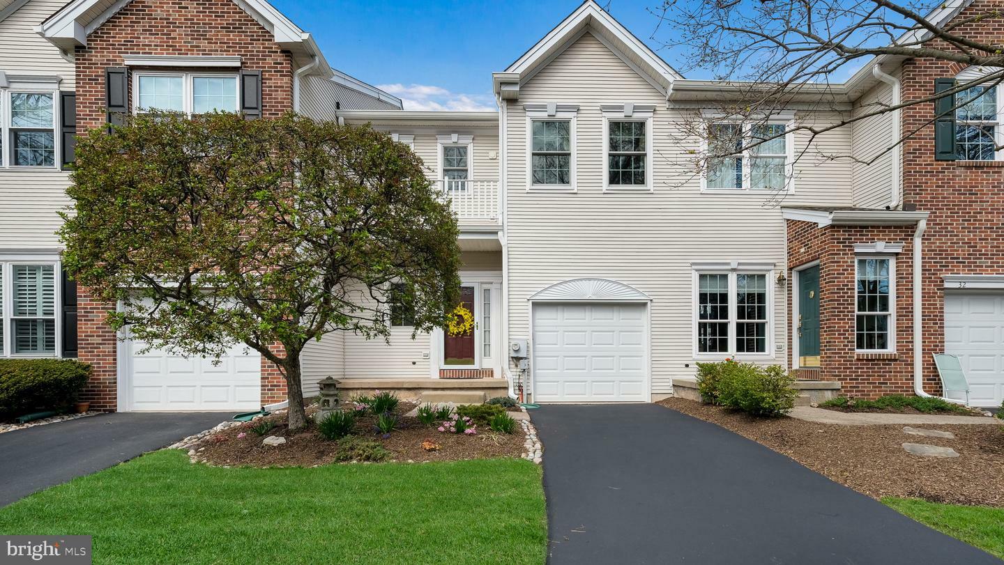 34 Heritage Hills Drive  Washington Crossing PA 18977 photo