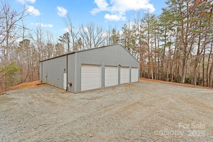 Property Photo: 3670 Maple Creek Road NC 28139