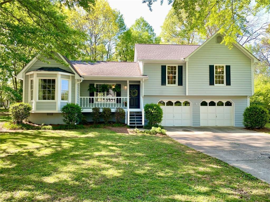 Property Photo: 1835 Penrose Court GA 30127