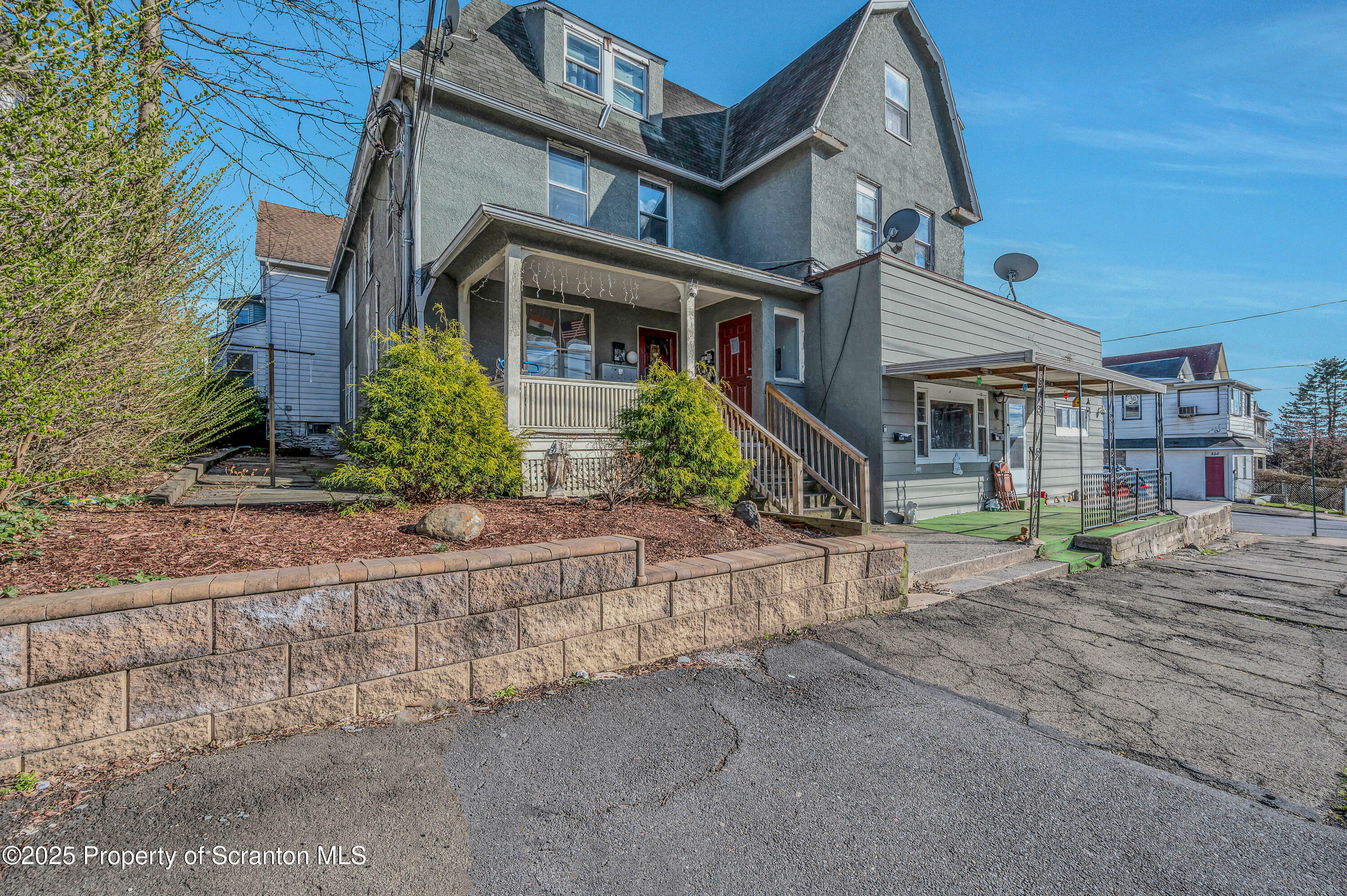 Property Photo: 600-602 Prescott Place PA 18510