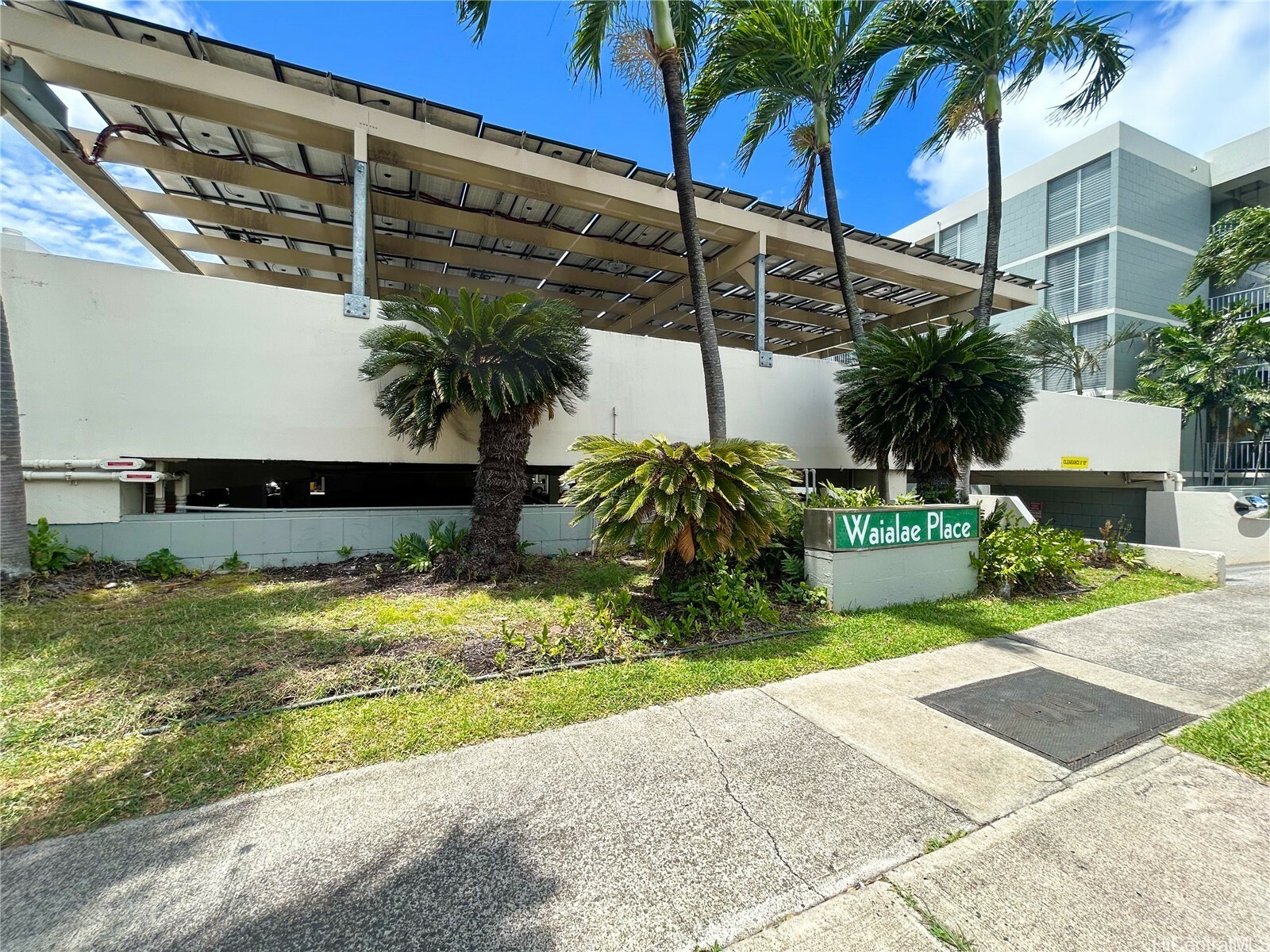 2847 Waialae Avenue 409  Honolulu HI 96826 photo