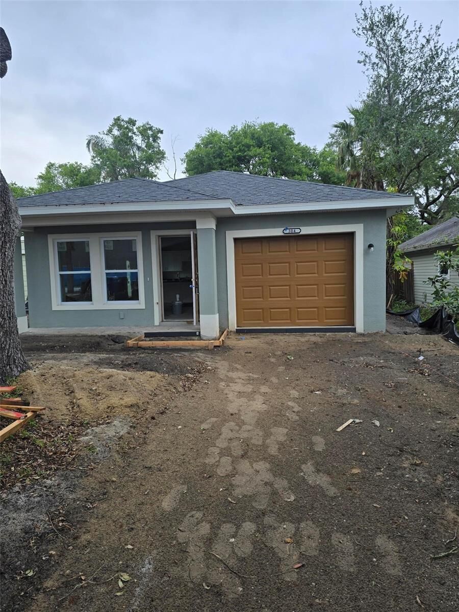 Property Photo:  304 4th Avenue SW  FL 33770 