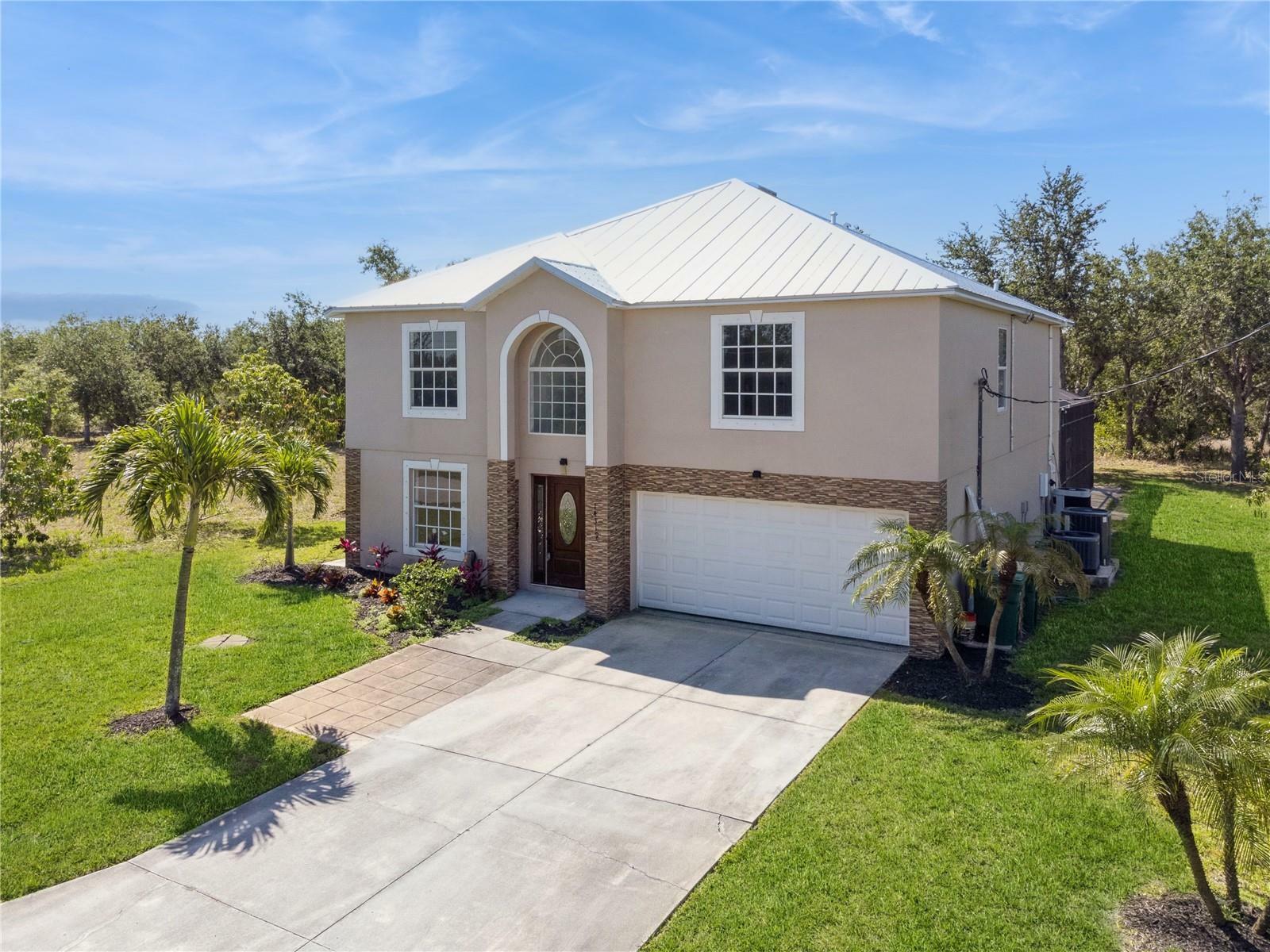 Property Photo: 14319 Morristown Avenue FL 33981