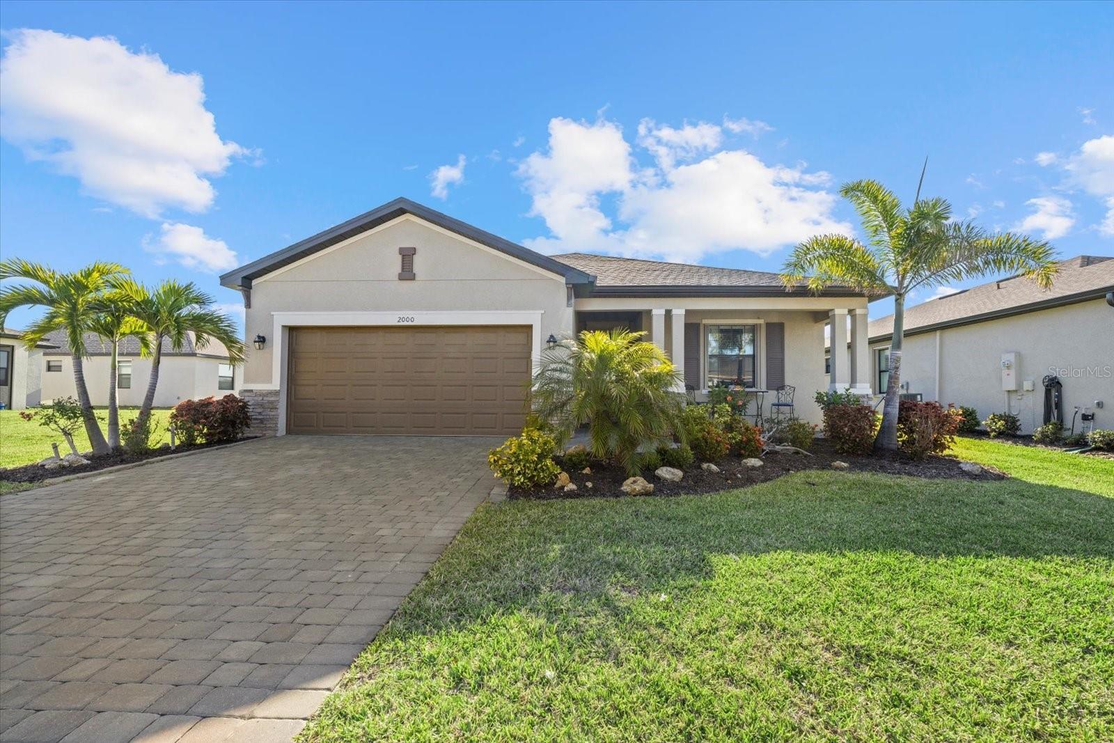 Property Photo: 2000 Gardenia Avenue FL 33953