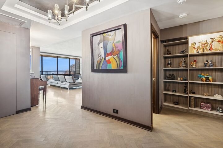 Property Photo:  1040 N Lake Shore Drive 7C  IL 60611