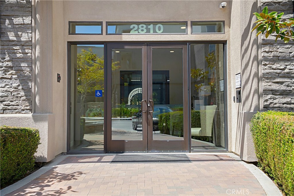 Property Photo: 2810 Wagon Wheel Road 303 CA 93036