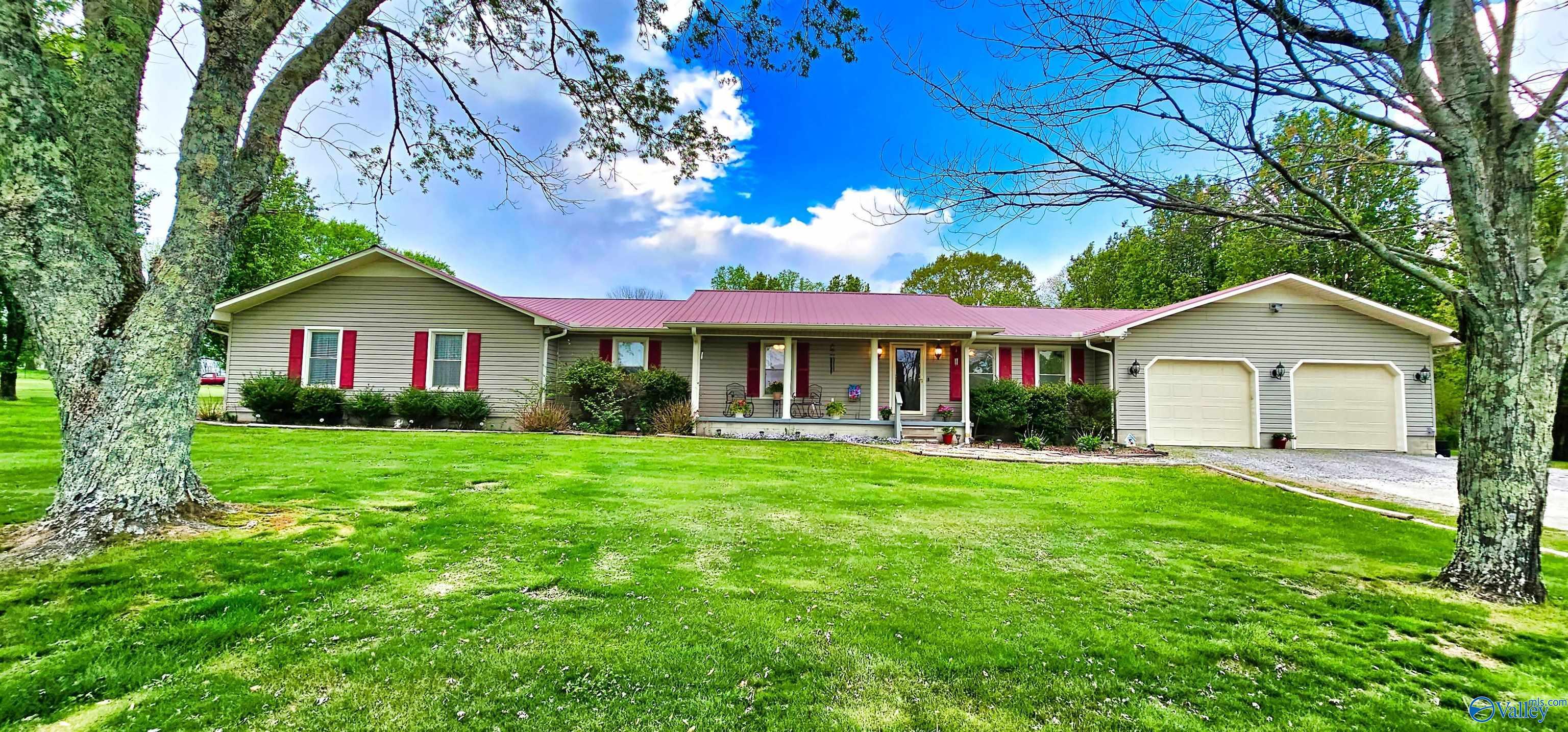 Property Photo: 3371 County Road 8 AL 35776