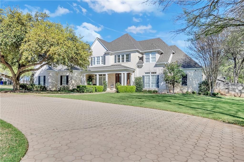 Property Photo:  2034 Oak Glen Drive  TX 76657 