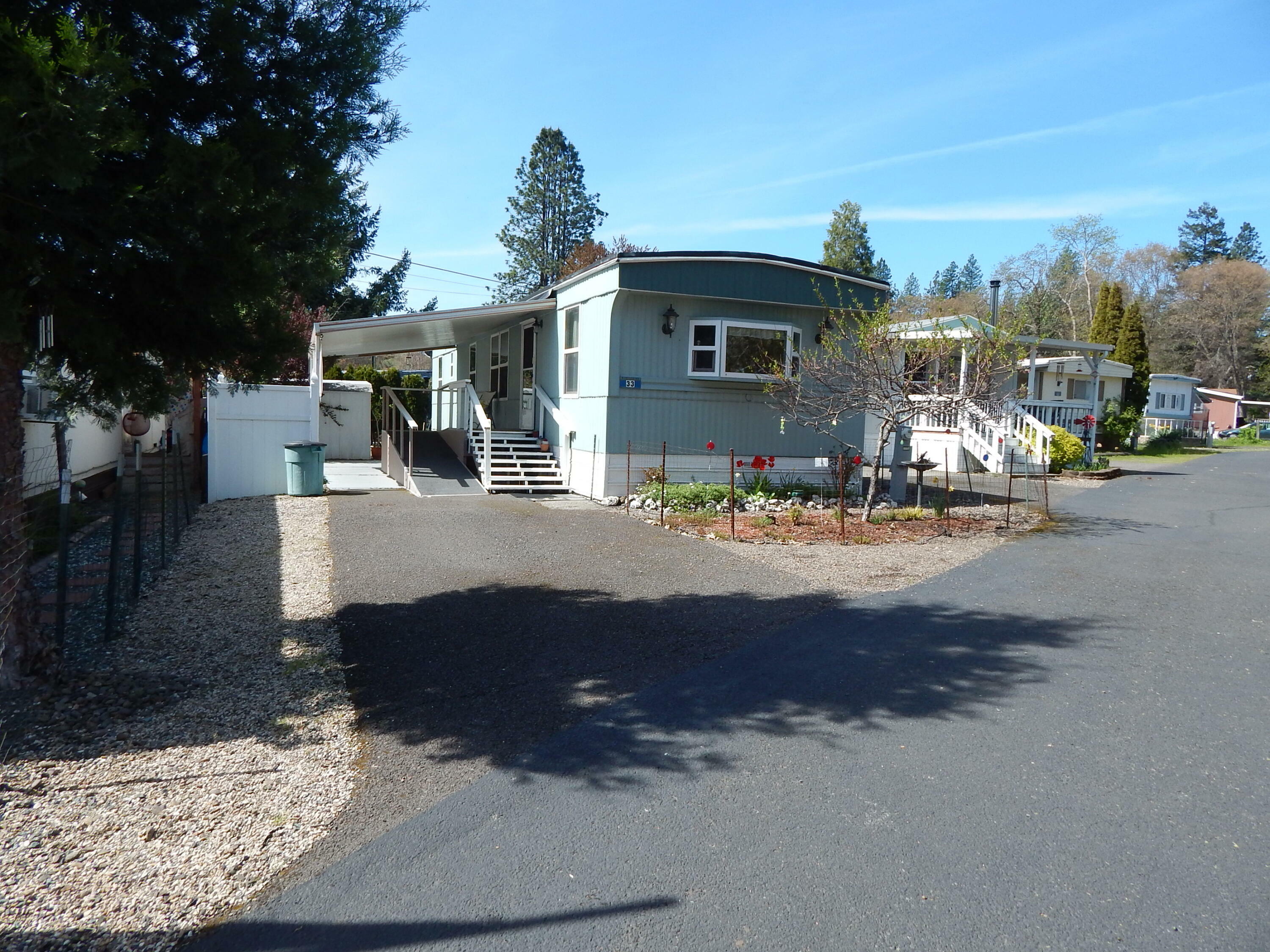 Property Photo: 22071 Highway 62 # 33 OR 97539