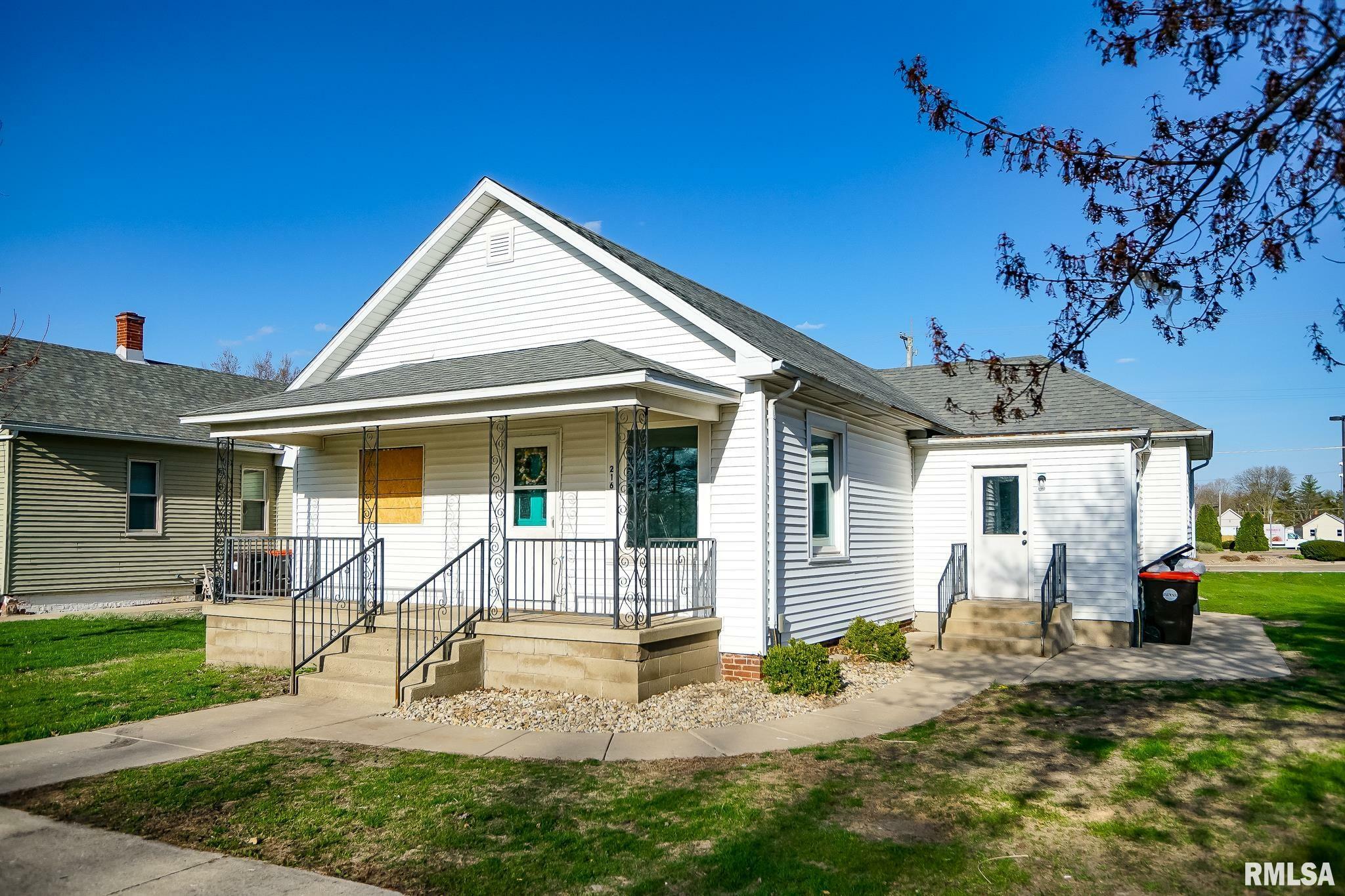 Property Photo: 216 N Cedar Street IL 61369