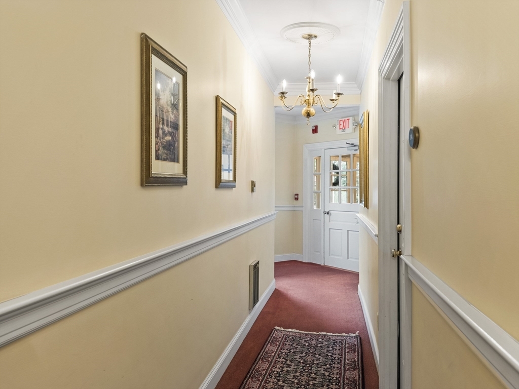 Property Photo: 5 Porter Rd 105 MA 01810