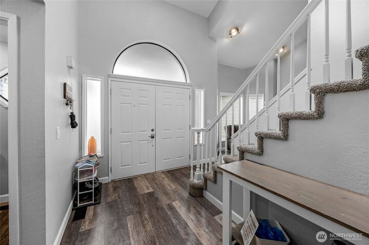 Property Photo: 6005 37th Court SE WA 98092